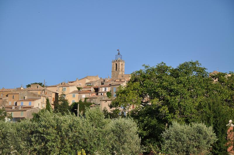 Le village de Puimoisson, dans le département des Alpes-de-Haute-Provence.