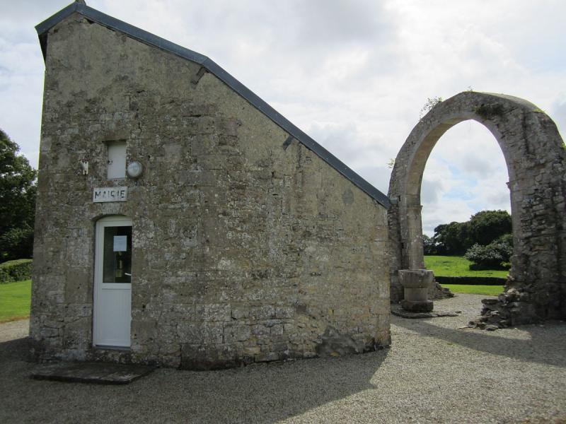 La mairie de Reigneville-Bocage.