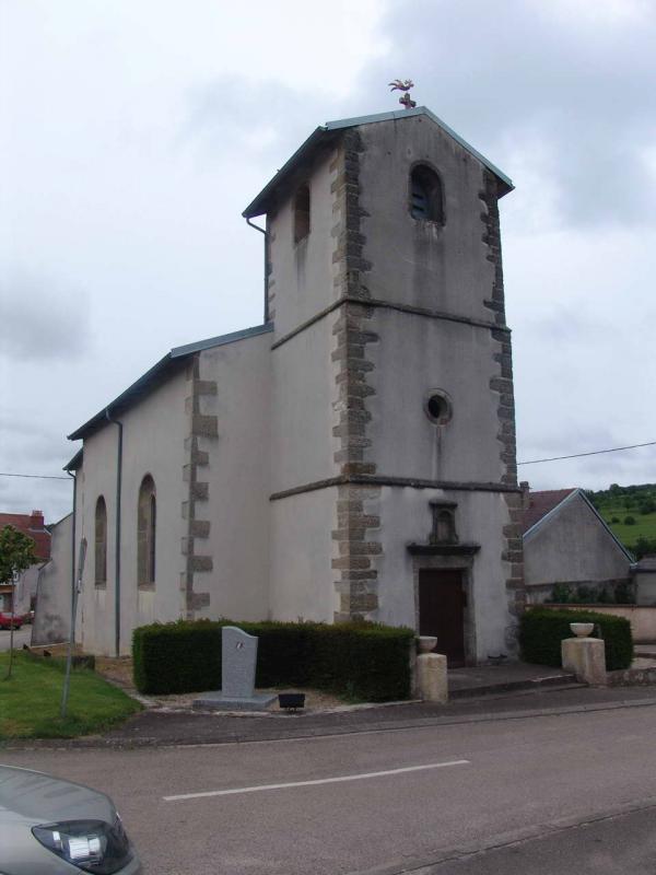  L'église de Remicourt, dans le département des Vosges.