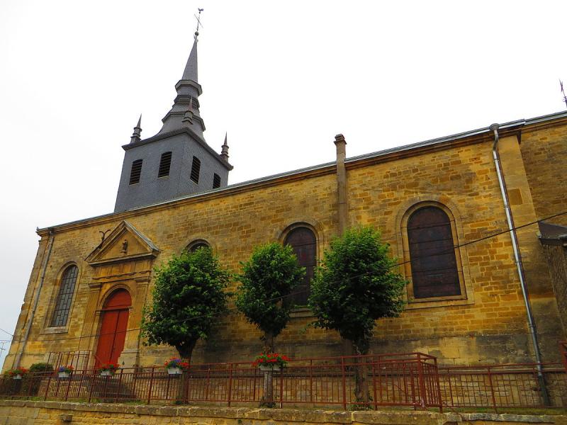 L'église Saint-Jacques à Remoiville, dans le département de la Meuse.
