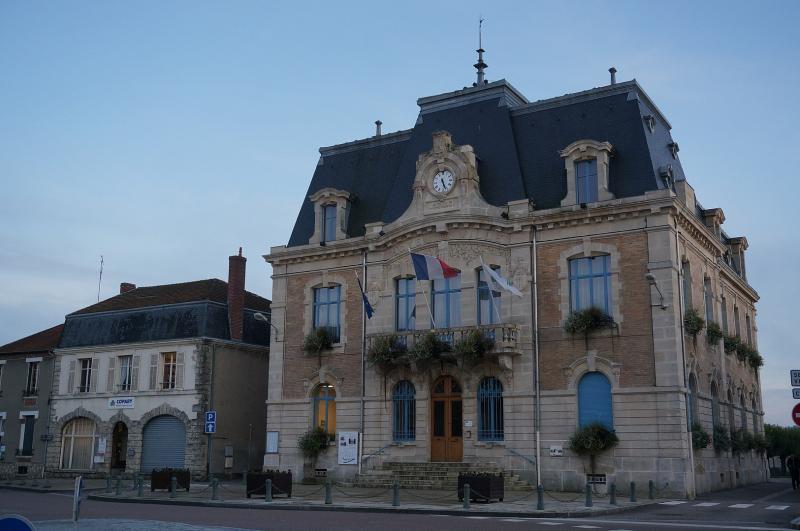 La mairie de Revigny-sur-Ornain.