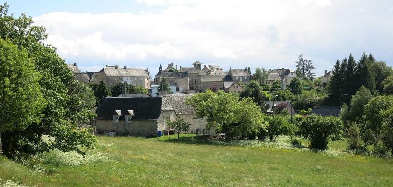 Village de Saint-Amans-des-Côts, dans le département de l'Aveyron.