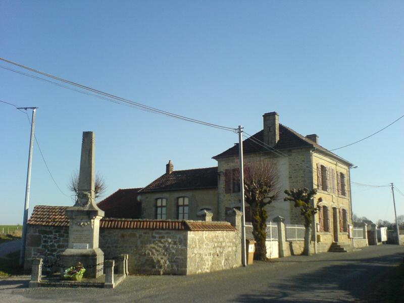  Mairie de Saint-Avit-le-Pauvre.