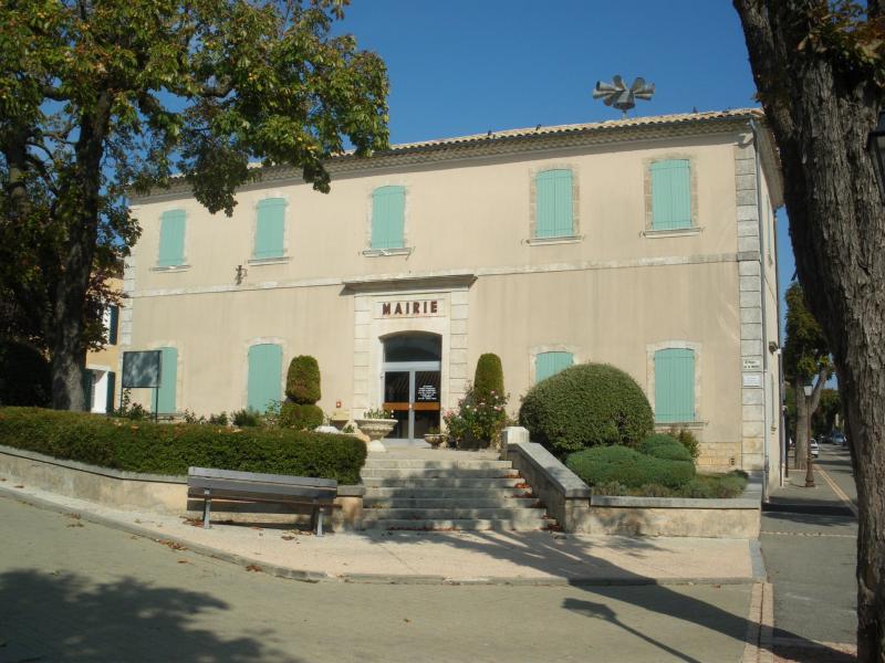 La mairie.