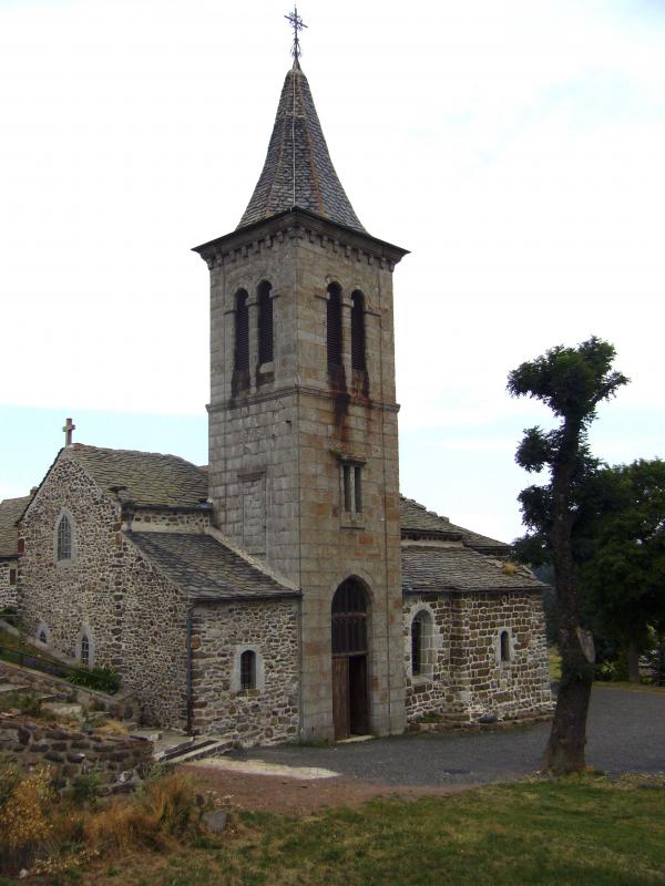 L'église de Saint-Clément, dans le département de l'Ardèche.