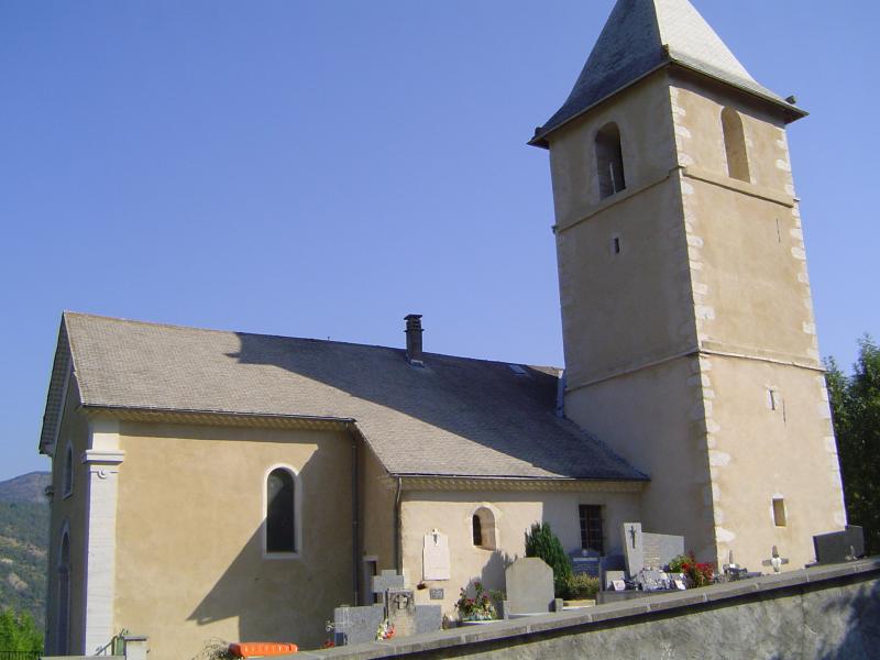 L'église Saint-Étienne.