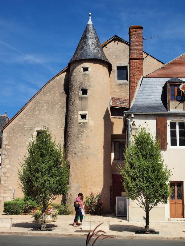 Saint-Gaultier.