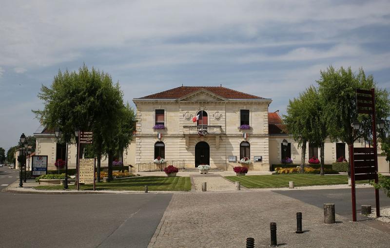Saint-Laurent-Médoc.