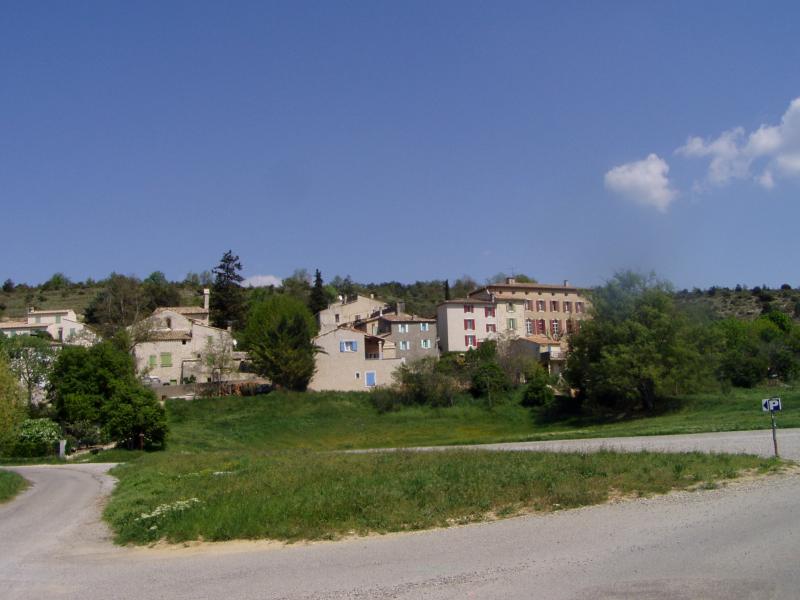 Saint-Martin-les-Eaux,  dans le département des Alpes-de-Haute-Provence. 