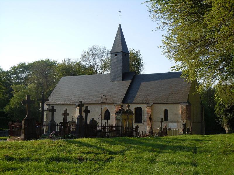 L'église Saint-Vaast (XIIIe et XVe siècles), dans le département du Calvados.