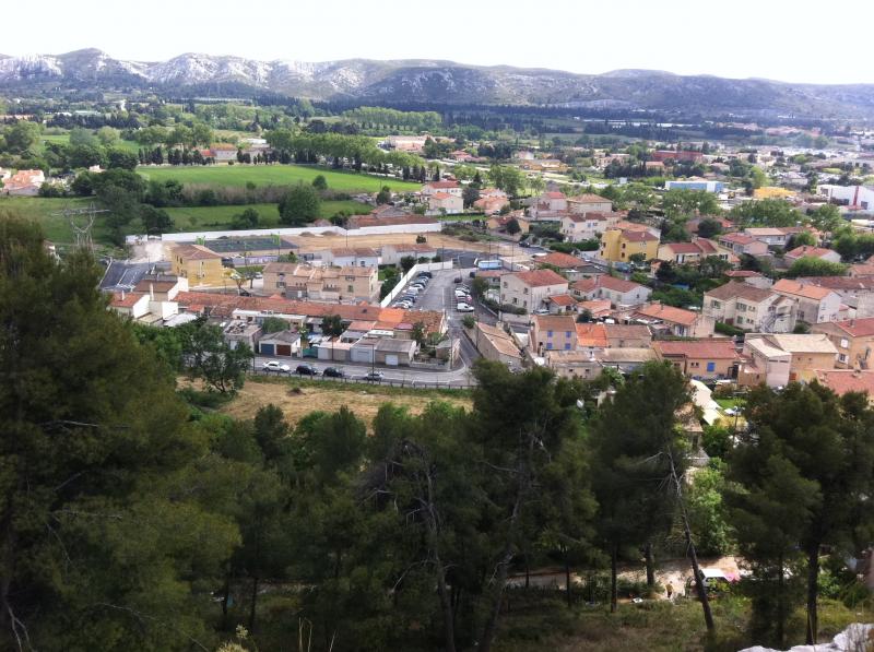 Photo de la vue générale de Saint-Victoret, en région Provence-Alpes-Côte d'Azur. 