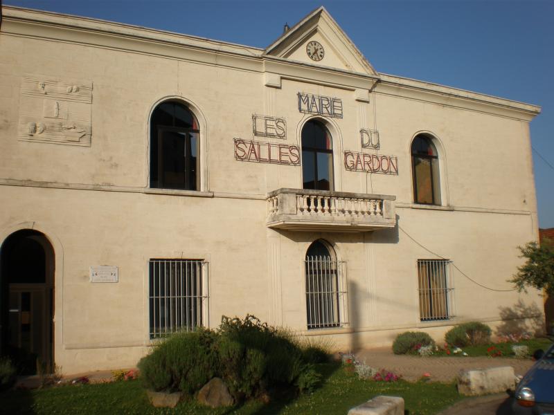 La mairie des Salles-du-Gardon (Gard).