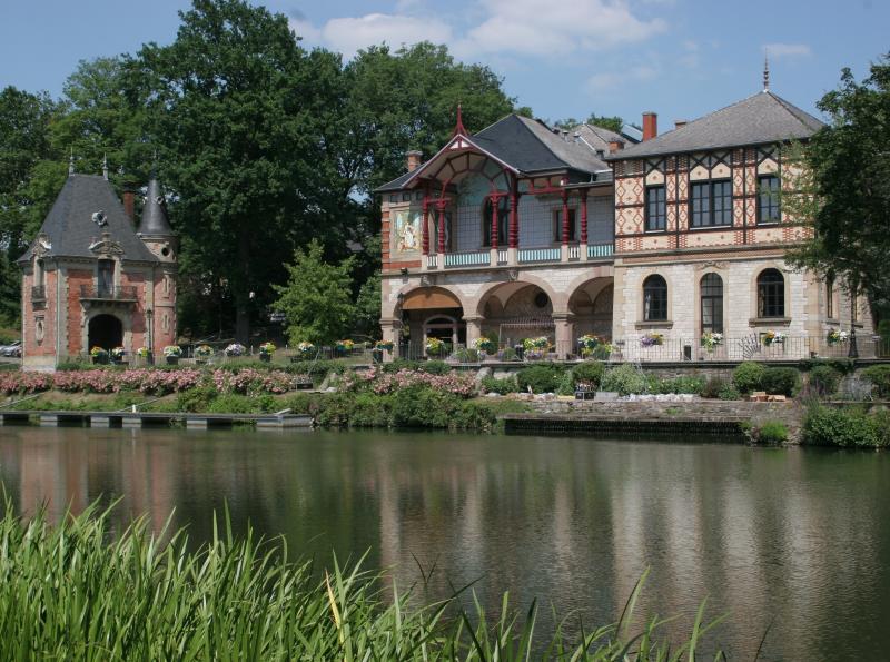 Photo du casino et du pavillon de Geiger, en région Grand-Est. 