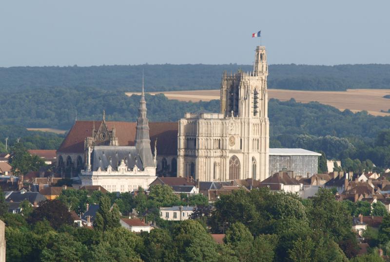 Photo de  l'église de Saint-Martin-du-Tertre, en région Bourgogne-Franche-Comté. 
