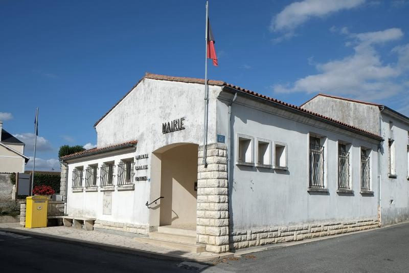 La mairie.