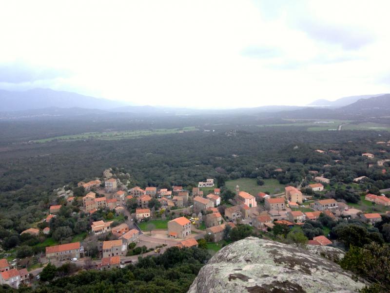  Vue panoramique de Sotta depuis la Punta.