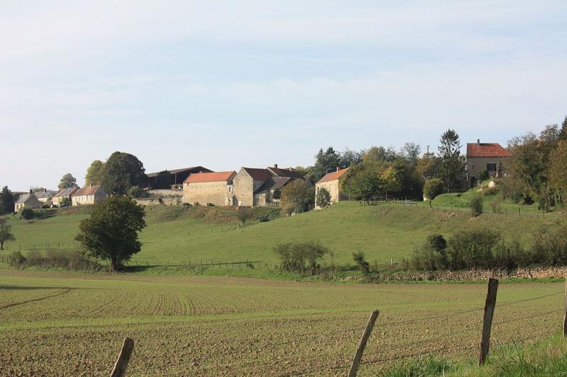 Église Saint-Pierre de Jouaignes 3illage de Tannières, dans le département de l'Aisne.