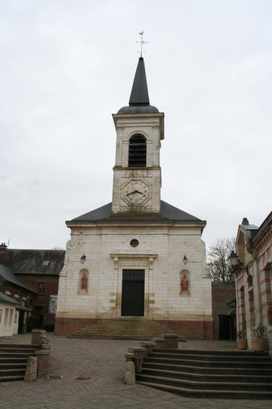 L'église Saint-Martin à Thézy-Glimont dans le département de la Somme. 