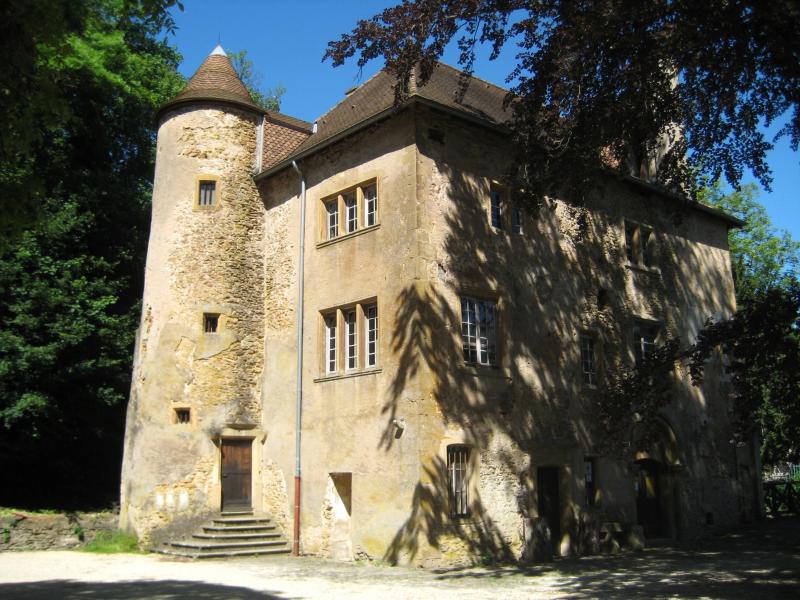 Photo du château de Volkrange, en région Grand-Est. 