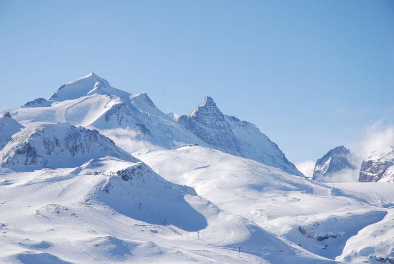 Face nord de la Grande Casse (à gauche, la Grande Motte) à Tignes, dans le département de la Savoie.