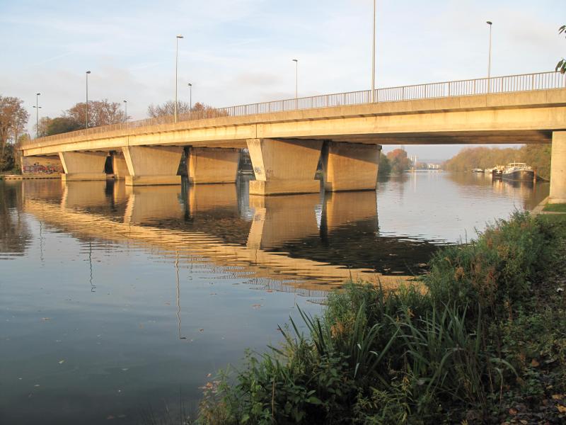 Photo du pont de Vaires-Torcy, en région Île-de-France.