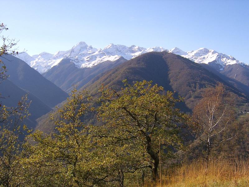 Non loin du Chateau de Mirabat, à Ustou, avant les premières neiges, dans le département de l'Ariège.