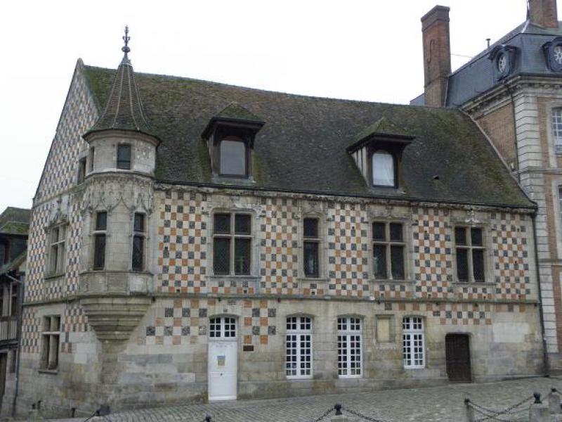  Maison de la renaissance à Verneuil-sur-Avre.