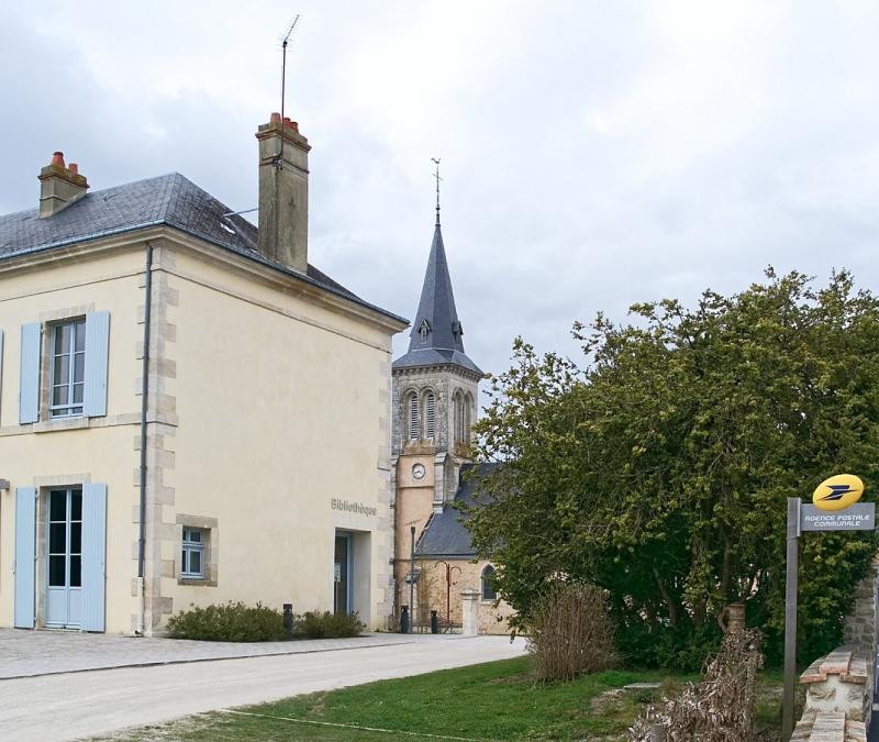 Villeneuve-en-Perseigne.