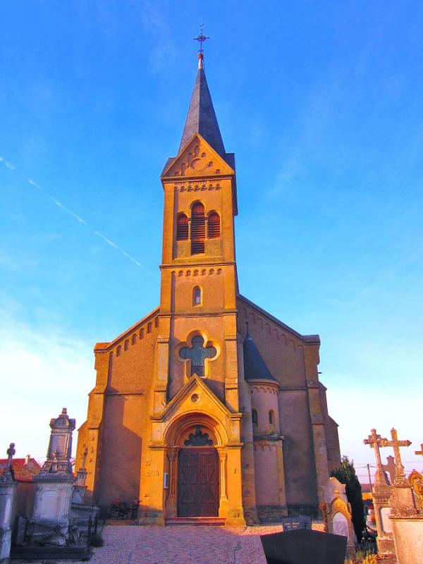 L'Église de la commune de Vry, dans le département de la Moselle.
