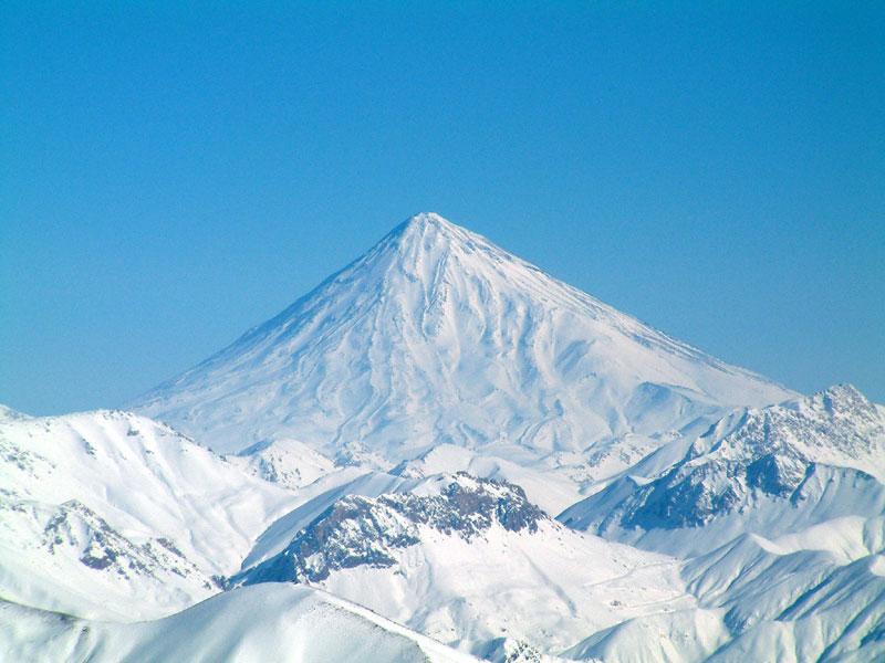Kuh-e Damavand.