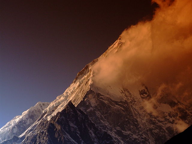 Langtang Lirung