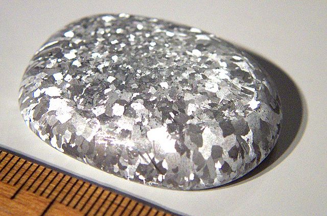 Aluminium, pur à 99,9%.